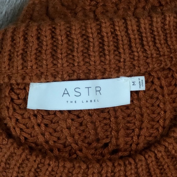 ASTR The Label Blouson Sleeve Dora sweater - Picture 3 of 4